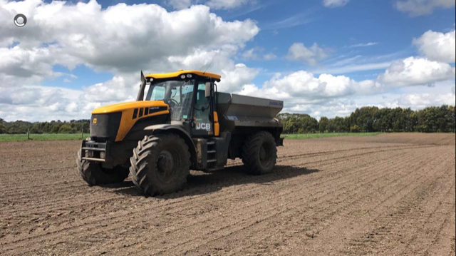 Spreader crop paddock