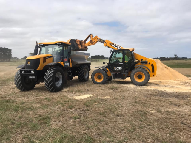 spreader lime loaded